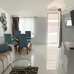 Azul Apartment