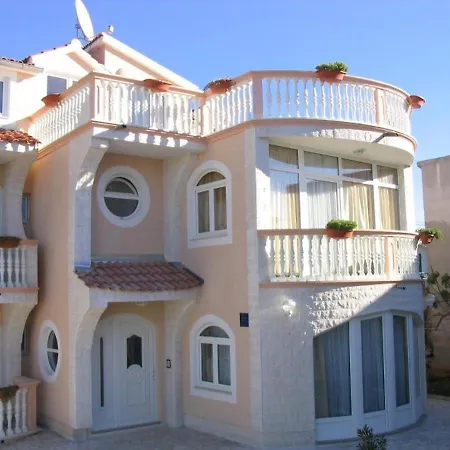 Azul ヴォディツェ